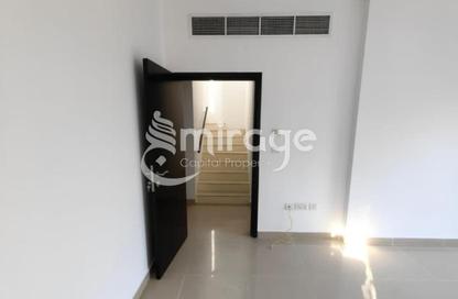 Townhouse - 4 - 5 for rent in Mediterranean Style - Al Reef Villas - Al Reef - Abu Dhabi
