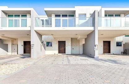 Apartment - 3 Bedrooms - 3 Bathrooms for rent in Amargo - Damac Hills 2 - Dubai Apartment - 3 Bedrooms - 3 Bathrooms for rent in Amargo - Damac Hills 2 - Dubai