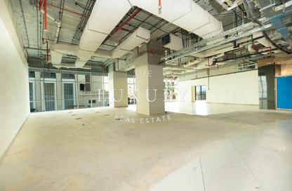 Shop - Studio - 2 Bathrooms for rent in Al Fattan Marine Tower - Al Fattan Marine Towers - Jumeirah Beach Residence - Dubai