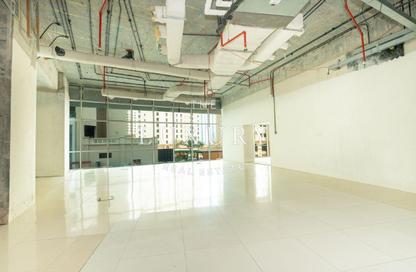 Shop - Studio - 2 Bathrooms for rent in Al Fattan Marine Tower - Al Fattan Marine Towers - Jumeirah Beach Residence - Dubai