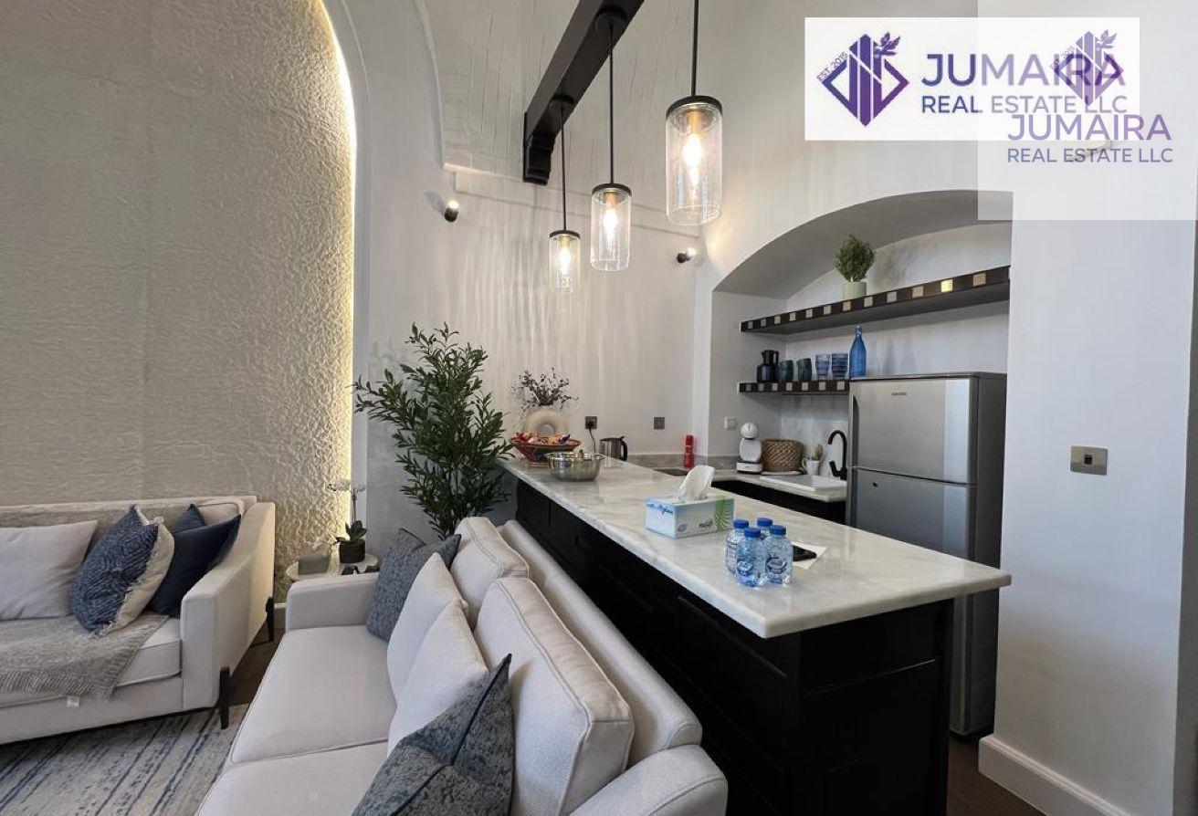 Luxury 4BR Villa in Falcon Island