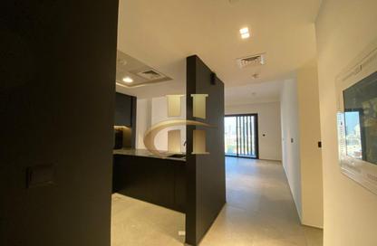 Apartment - 2 - 3 for rent in SH Living 1 - District 14 - Jumeirah Village Circle - Dubai