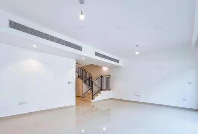 52398346 - صورة العقار 3