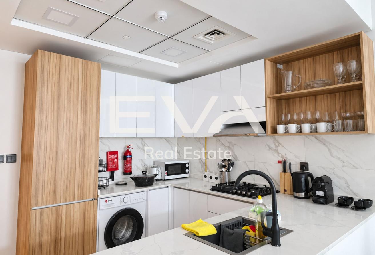 VACANT NOW | FURNISHED | LOW FLOOR photo 8