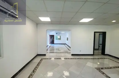 Half Floor - 3 Bedrooms - 4 Bathrooms for rent in Al Darari - Sharjah Half Floor - 3 Bedrooms - 4 Bathrooms for rent in Al Darari - Sharjah