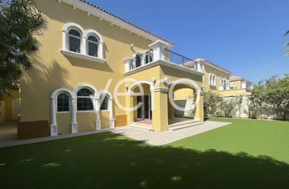 Villa - 3 Bedrooms - 4 Bathrooms for rent in District 7 - Jumeirah Park - Dubai