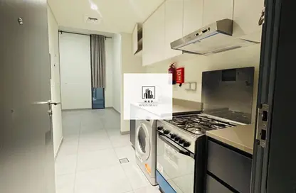 Apartment - Studio - 1 Bathroom for rent in The Link - East Village - Aljada - Sharjah