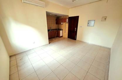 Apartment - Studio - 1 Bathroom for rent in Fire Station Road - Muwaileh - Sharjah