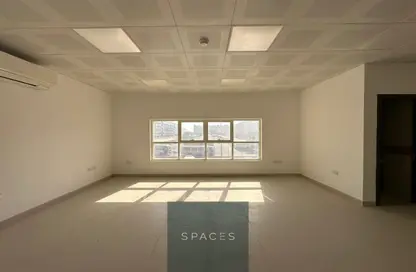 مكتب - 1 حمام للايجار في م-25 - مصفح الصناعية - مصفح - أبوظبي