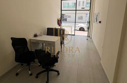 Shop - Studio - 1 Bathroom for rent in Al Karama - Dubai Shop - Studio - 1 Bathroom for rent in Al Karama - Dubai