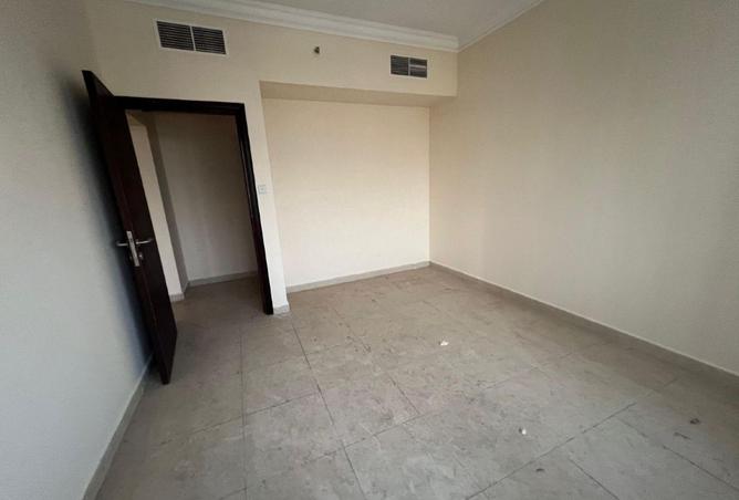 73864060 - صورة العقار 3