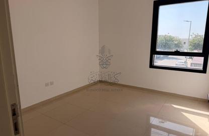 Villa - 3 Bedrooms - 4 Bathrooms for rent in Nasma Residence - Al Tai - Sharjah