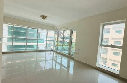 Apartment - 2 - 3 for rent in Al Majaz 1 - Al Majaz - Sharjah