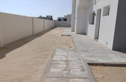 فيلا - 5 غرف نوم - 7 حمامات للايجار في مدينة الرياض - أبوظبي