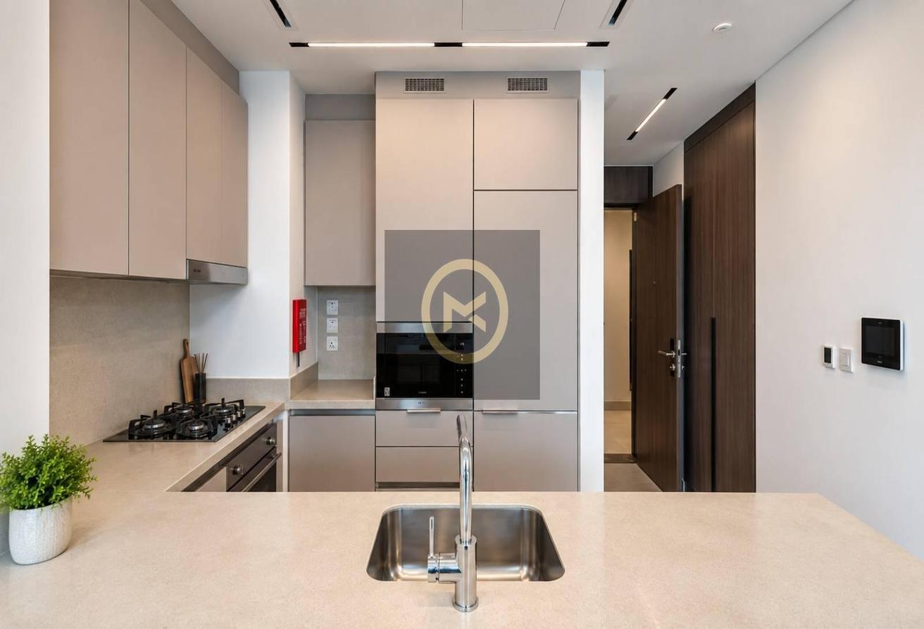 Fully Furnished 1BR | Society House, Downtown photo 5
