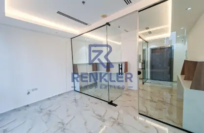 Office Space - Studio - 1 Bathroom for sale in Tamani Art Tower - Business Bay - Dubai