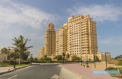 Apartment - 2 Bedrooms - 3 Bathrooms for sale in Royal Breeze 5 - Royal Breeze - Al Hamra Village - Ras Al Khaimah