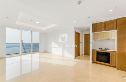 Apartment - 1 Bedroom - 2 Bathrooms for sale in Palace Beach Residence Tower 1 - Palace Beach Residence - EMAAR Beachfront - Dubai Harbour - Dubai