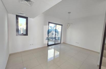 Townhouse - 2 Bedrooms - 4 Bathrooms for rent in Nasma Residence - Al Tai - Sharjah