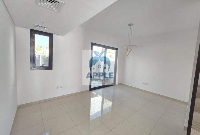 111865204 - Property Image 2