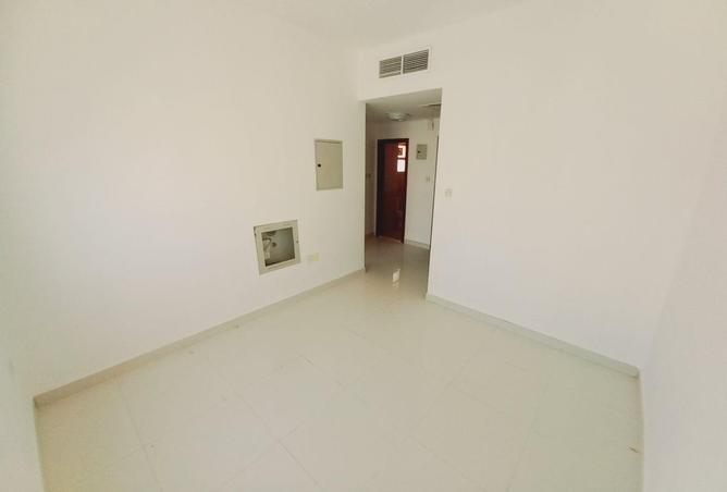 72721093 - صورة العقار 3