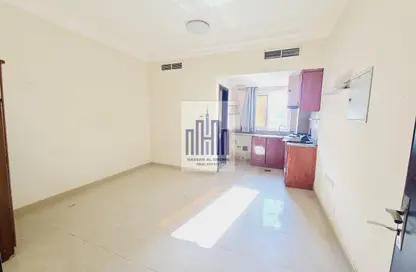 Apartment - Studio - 1 Bathroom for rent in Fire Station Road - Muwaileh - Sharjah