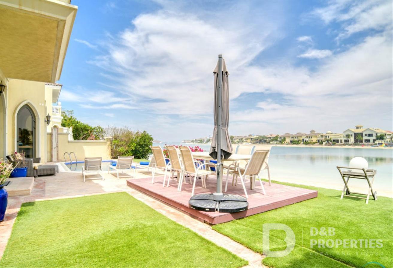 Stunning Waterfront Villa | Palm Jumeirah Rental photo 2