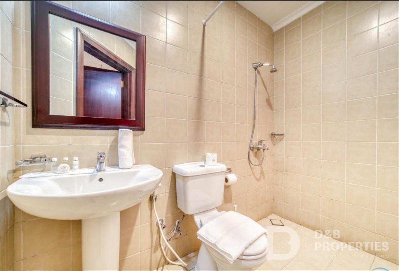 Stunning Waterfront Villa | Palm Jumeirah Rental photo 25