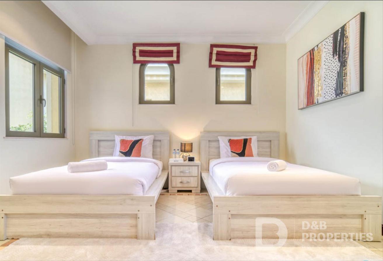 Stunning Waterfront Villa | Palm Jumeirah Rental photo 15