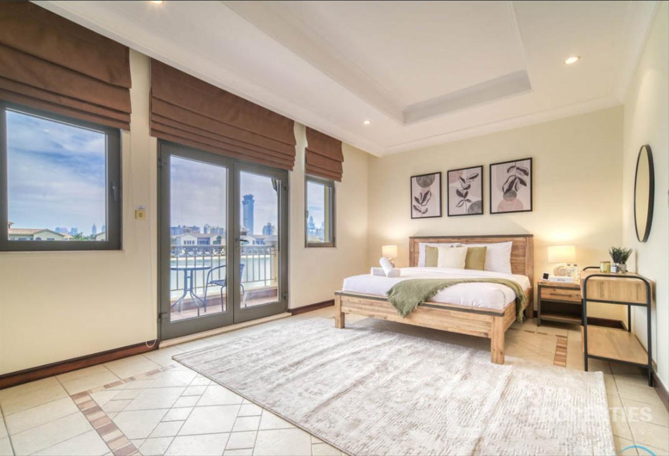 Stunning Waterfront Villa | Palm Jumeirah Rental photo 12