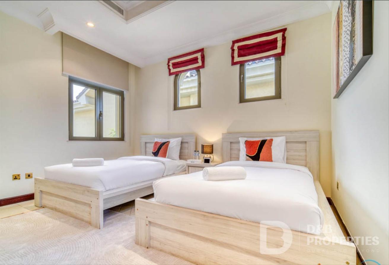 Stunning Waterfront Villa | Palm Jumeirah Rental photo 17