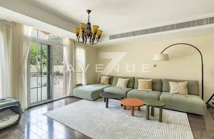 فيلا - 3 غرف نوم - 3 حمامات للبيع في الينابيع 9 - الينابيع - دبي فيلا - 3 غرف نوم - 3 حمامات للبيع في الينابيع 9 - الينابيع - دبي