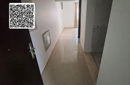 Apartment - Studio - 1 Bathroom for rent in Bu Tina - Al Sharq - Sharjah