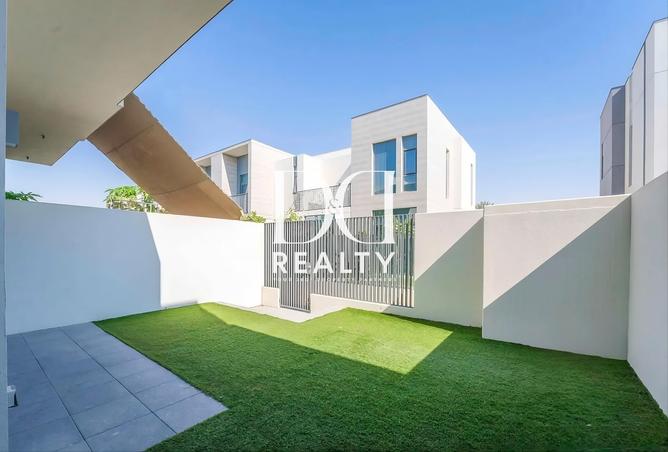 83212466 - Property Main Image