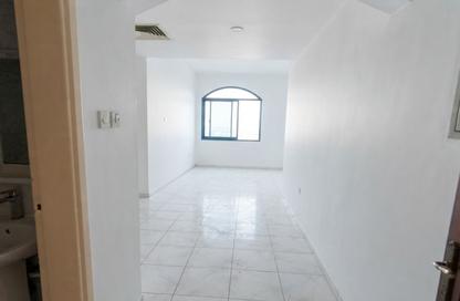 Apartment - 2 - 2 for rent in Zayd Bin Aslam Street - Abu shagara - Sharjah Apartment - 2 - 2 for rent in Zayd Bin Aslam Street - Abu shagara - Sharjah
