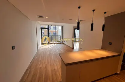 شقة - غرفة نوم - 2 حمامات للبيع في شيماء افنيو 2 - شيماء افنيو ريديسينس - الضاحية 13 - قرية جميرا الدائرية - دبي