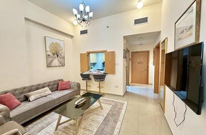 Apartment - 2 Bedrooms - 3 Bathrooms for rent in Julphar Residential Tower - Julphar Towers - Al Nakheel - Ras Al Khaimah