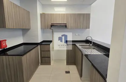 شقة - غرفة نوم - 2 حمامات للايجار في مبني نارا 2 - مجمع دبي للاستثمار 2 - مجمع دبي للاستثمار - دبي