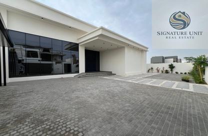 Villa - 4 Bedrooms - 5 Bathrooms for rent in Wadi Alshabak - Dubai