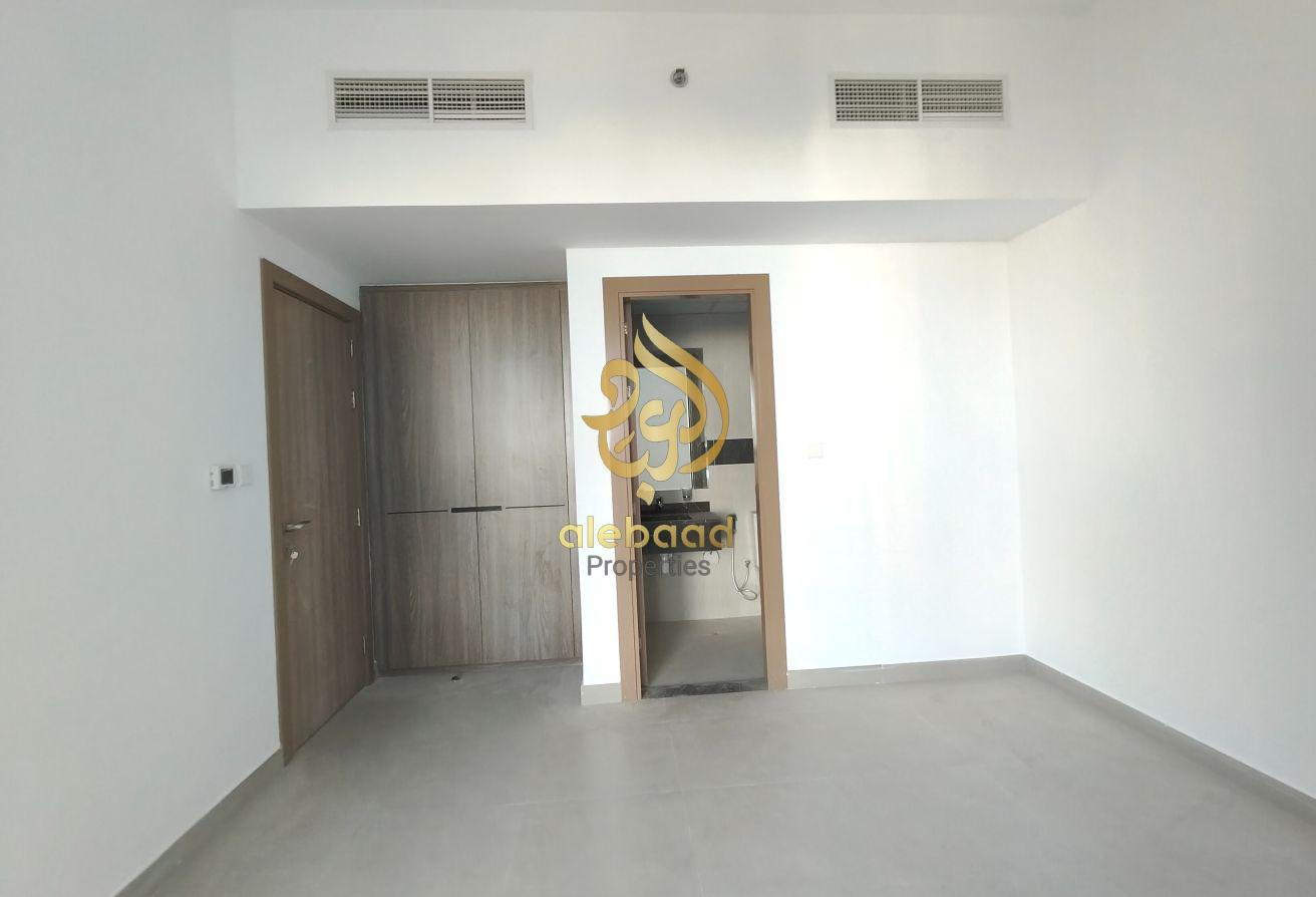 Brand New Specious 1BR very prime location photo 6