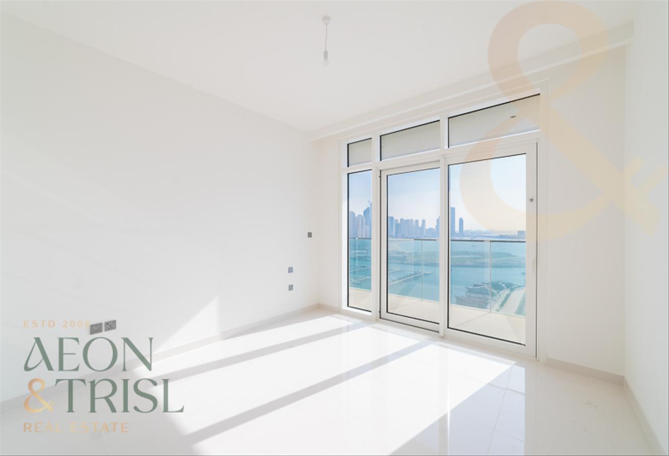 Amazing 2 BR | Beach Access | Sea and Marina View photo 6