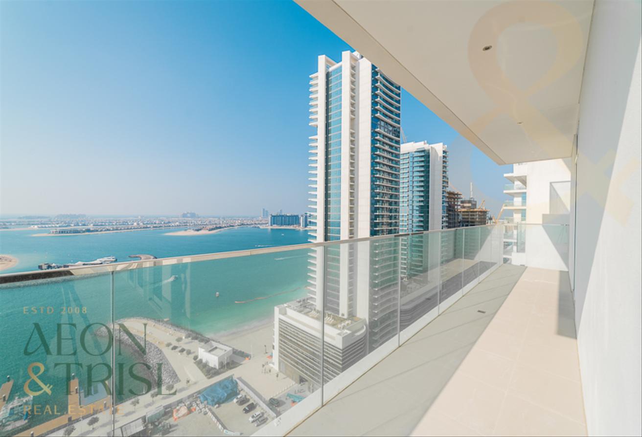 Amazing 2 BR | Beach Access | Sea and Marina View photo 14