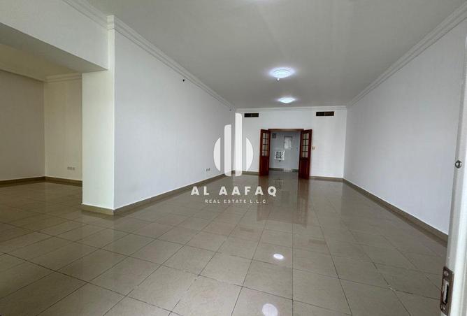 73840955 - Property Image 2