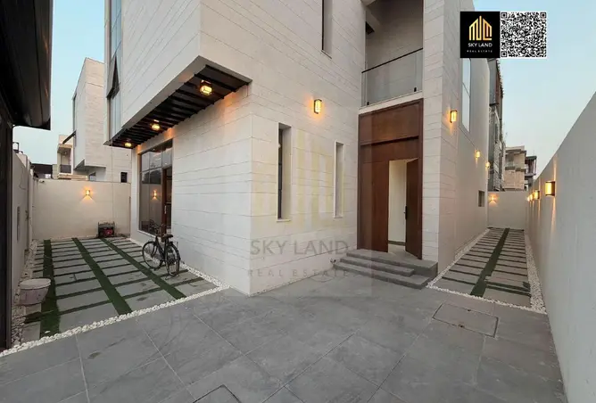 135604782 - Property Image 3