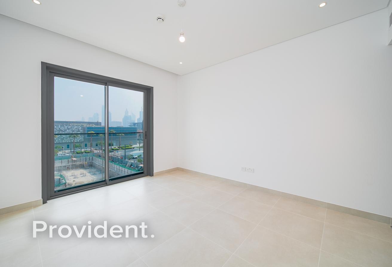 Exclusive | Brand New | Corner Unit | Mid Floor photo 5
