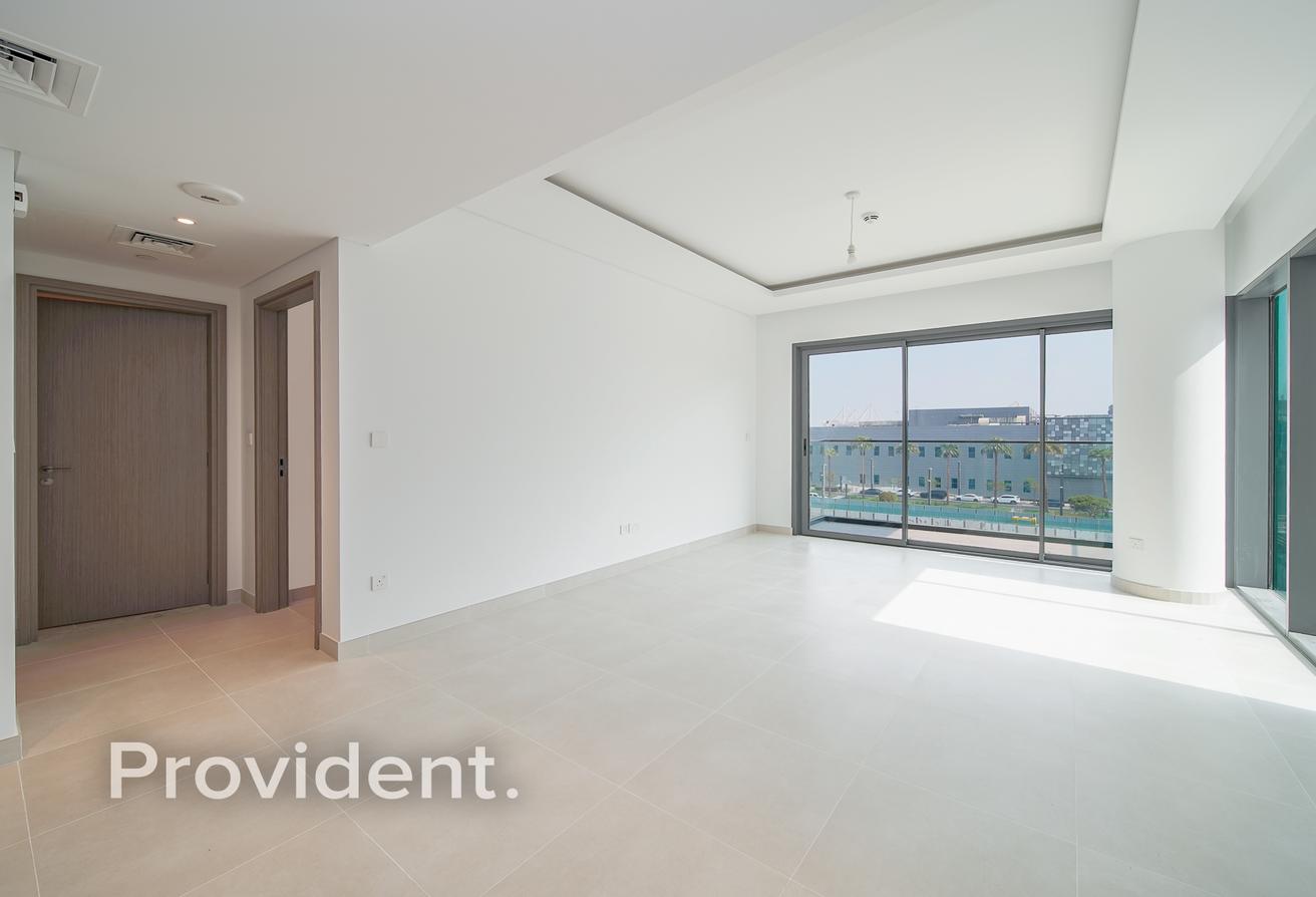 Exclusive | Brand New | Corner Unit | Mid Floor photo 8