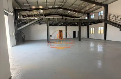 Factory - Studio - 1 Bathroom for rent in Al Qasimiah City - Sharjah