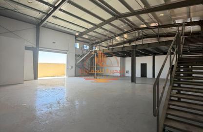 Factory - Studio - 1 Bathroom for rent in Al Qasimiah City - Sharjah