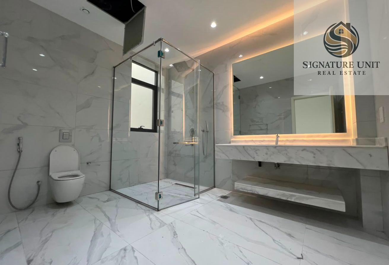 Spacious 5BR Villa | Poo l Gym | Dual Majlis photo 15