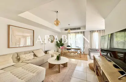 Villa - 2 Bedrooms - 3 Bathrooms for sale in Springs 5 - The Springs - Dubai